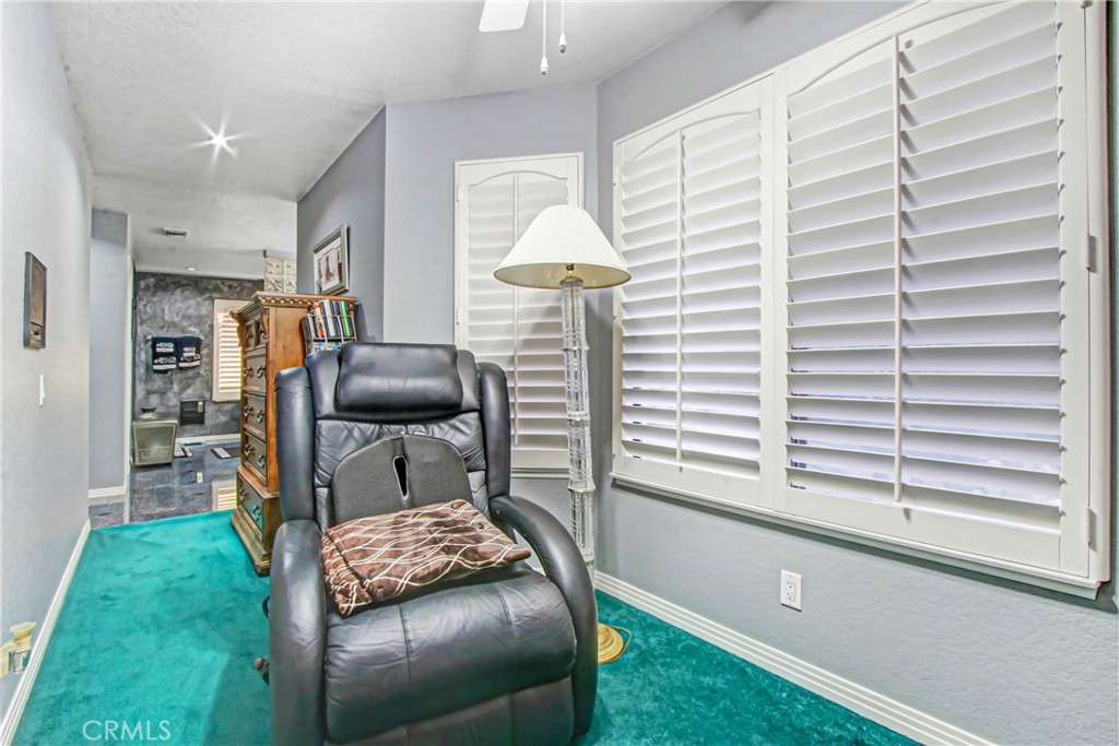 7954 Thoroughbred Property Photo 37