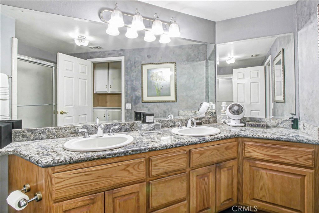 7954 Thoroughbred Property Photo 46