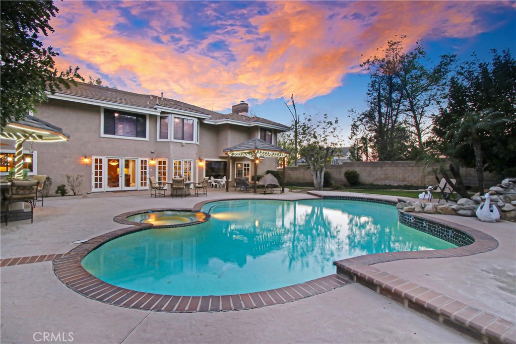 7954 Thoroughbred Property Photo 50