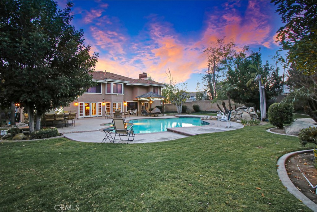 7954 Thoroughbred Property Photo 51
