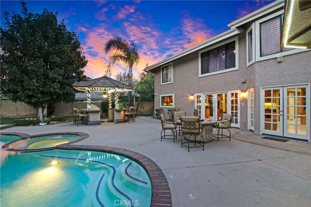 7954 Thoroughbred Property Photo 54