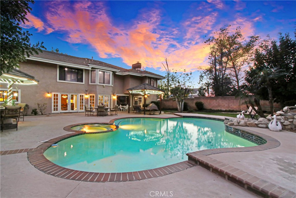 7954 Thoroughbred Property Photo 57