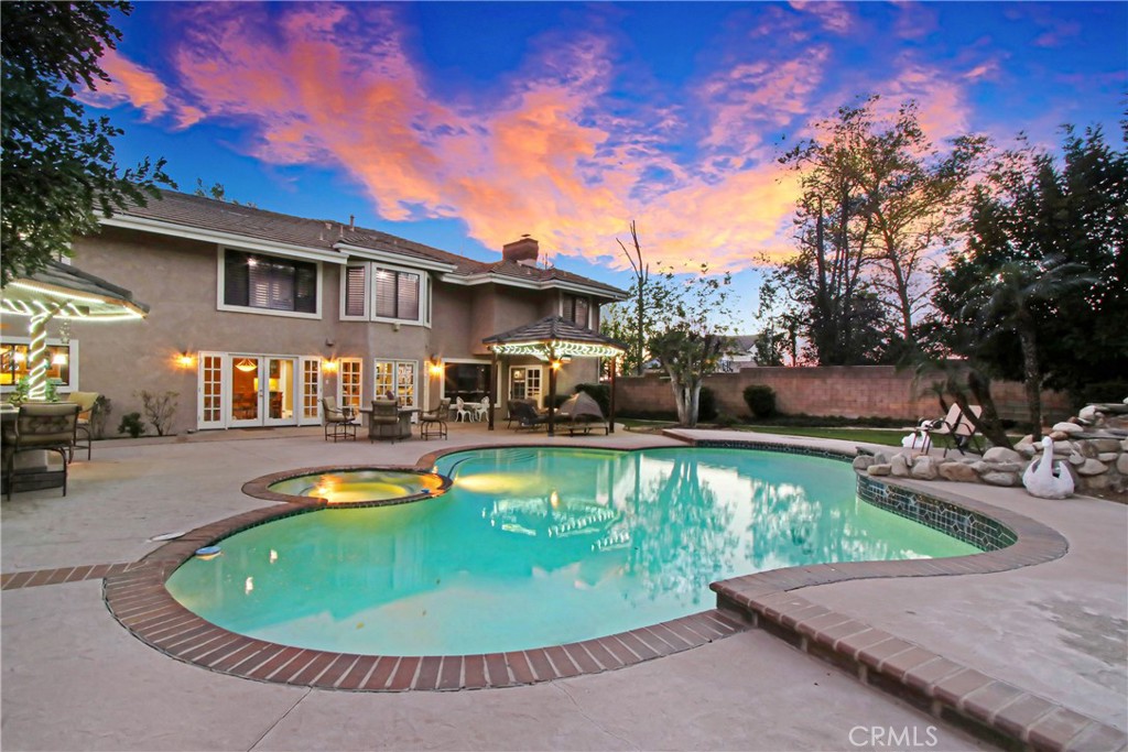 7954 Thoroughbred Property Photo 57