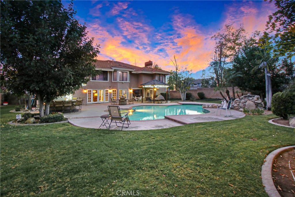 7954 Thoroughbred Property Photo 58