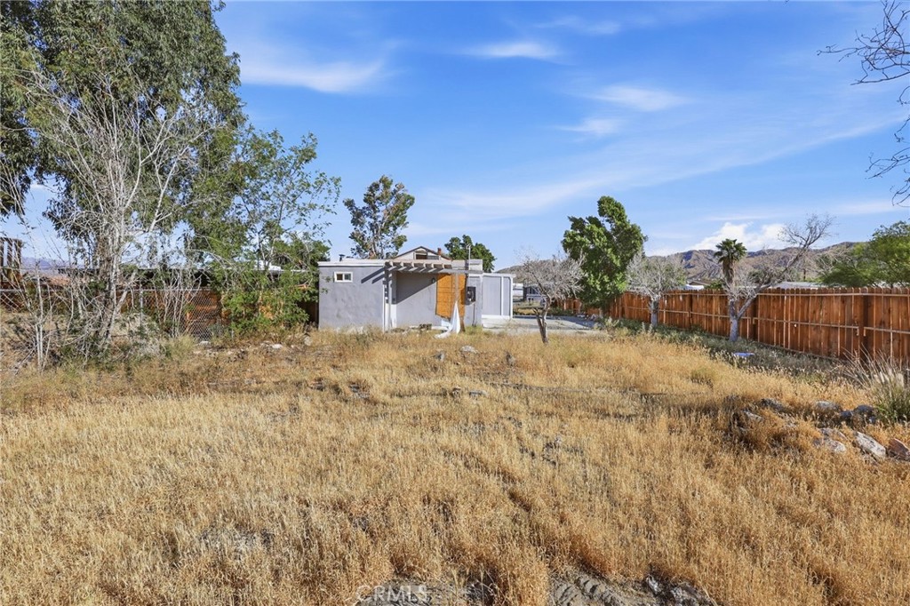 66155 1st Property Photo 9