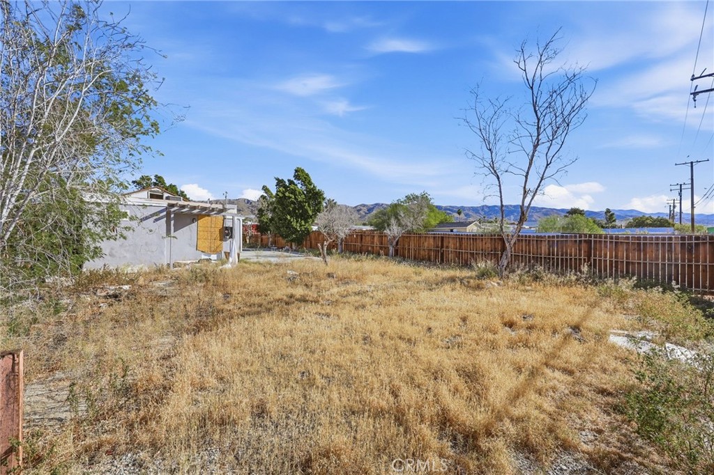 66155 1st Property Photo 10