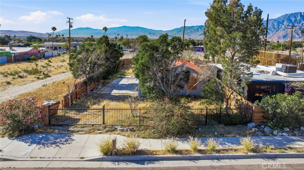 66155 1st Property Photo 12