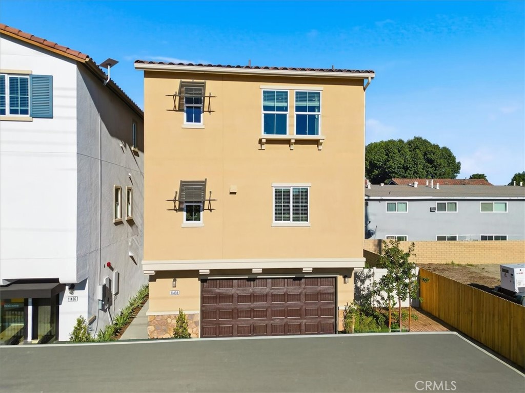 11427 Wildflower Lane Property Photo 1