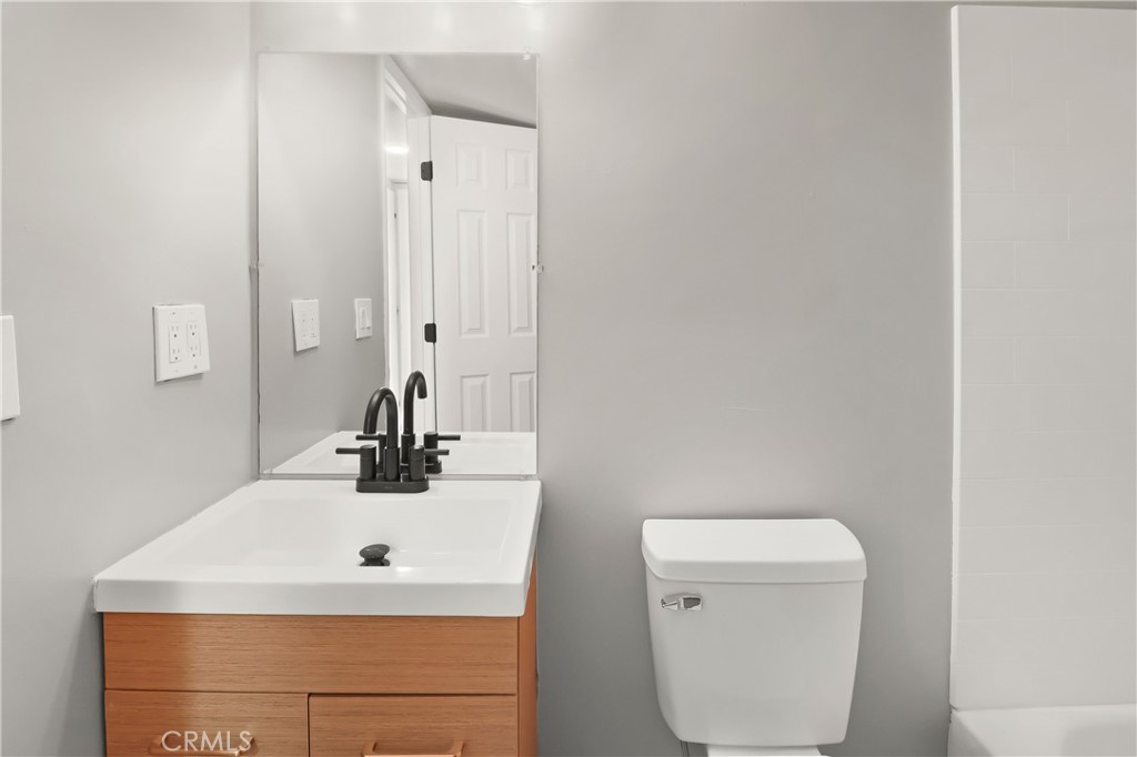 52101 Lois Property Photo 15