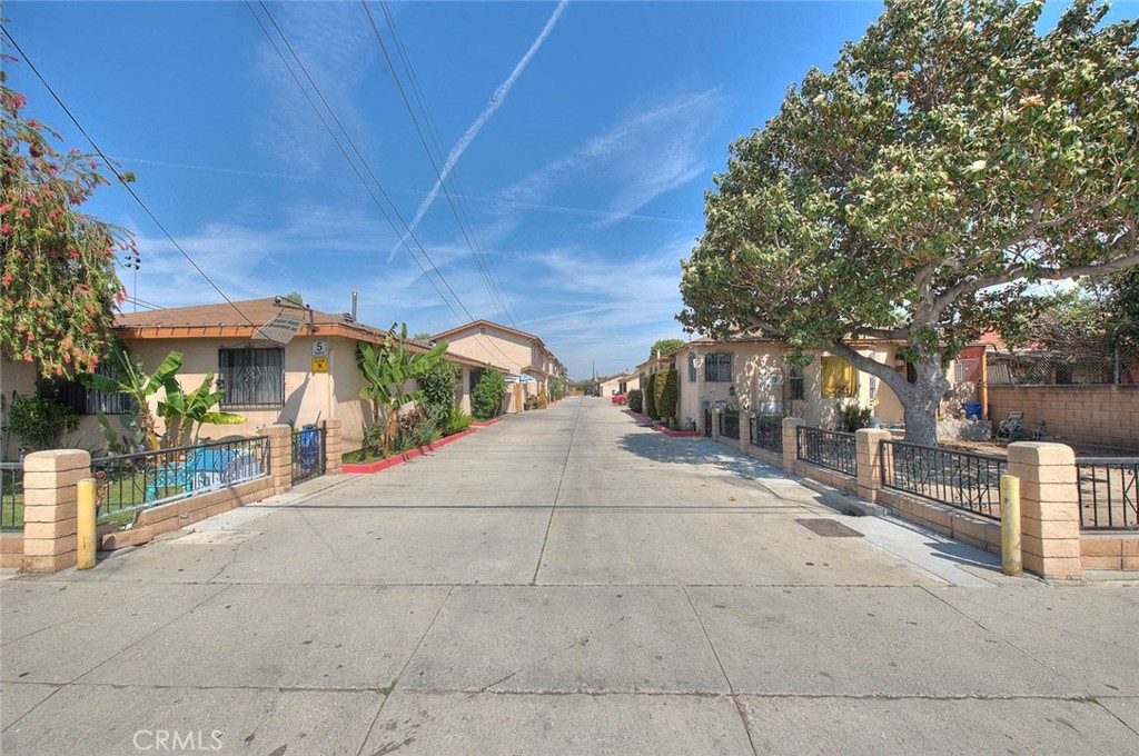 4863 Elizabeth Street Property Photo 2