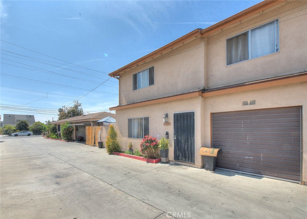 4863 Elizabeth Street Property Photo 49