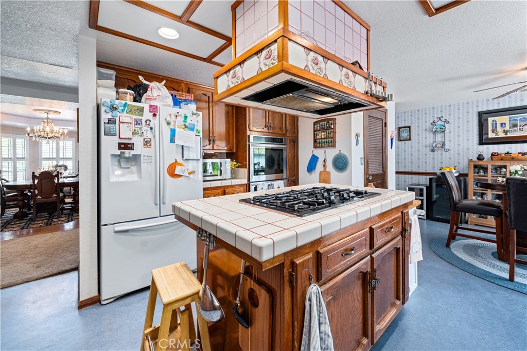 16872 Iris Property Photo 20