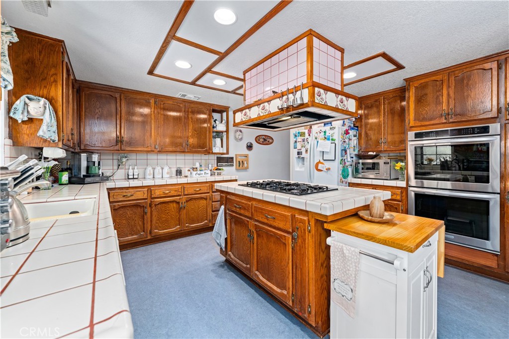 16872 Iris Property Photo 21