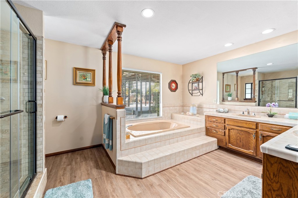 16872 Iris Property Photo 27