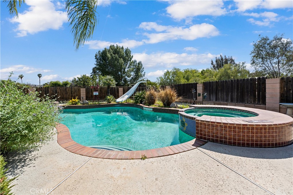 16872 Iris Property Photo 36