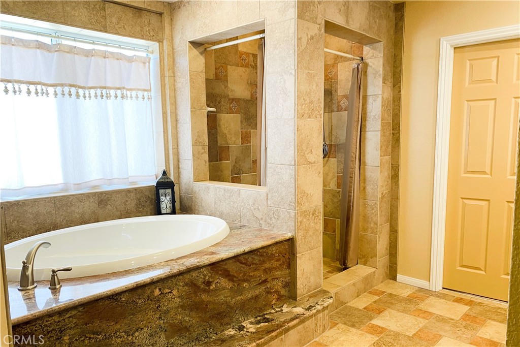 14105 Camino Del Oro Property Photo 9