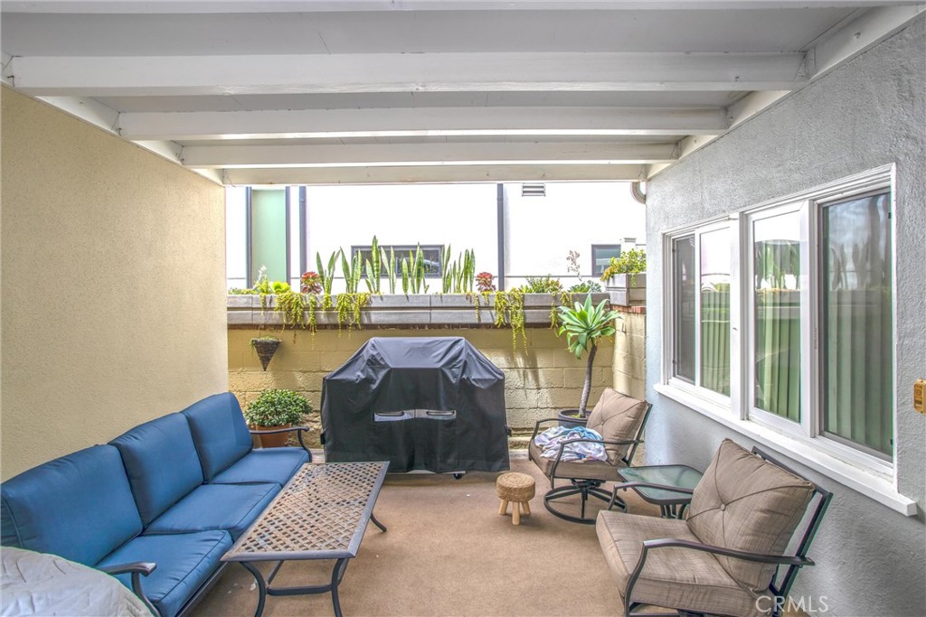 1408 W Oceanfront Property Photo 12