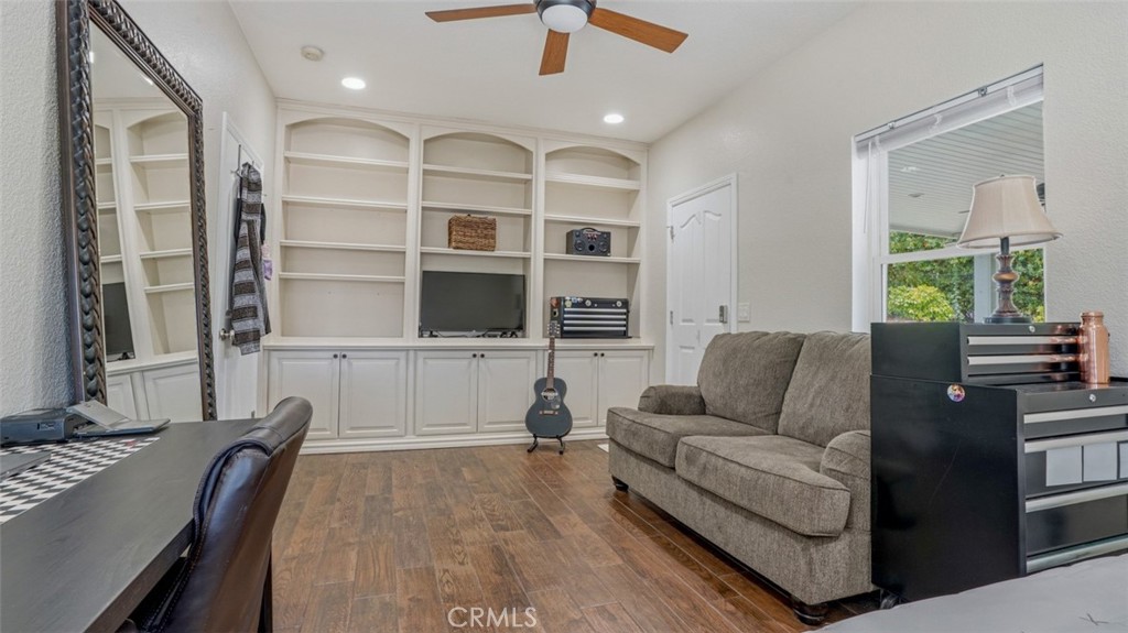 16025 Perry Heights Property Photo 53