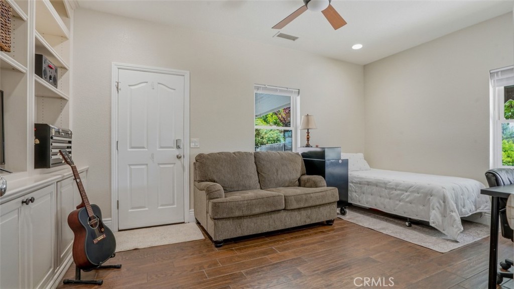 16025 Perry Heights Property Photo 54