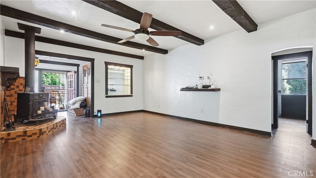 10568 Foothill Property Photo 3