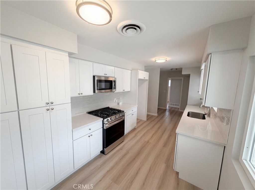 5654 Tower Road Property Photo 2