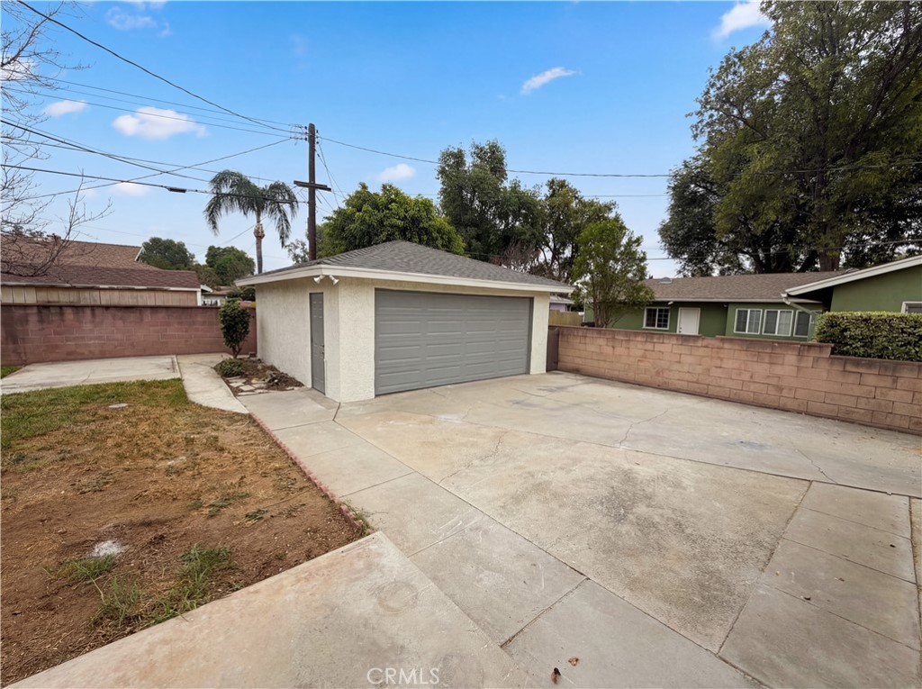5654 Tower Road Property Photo 24