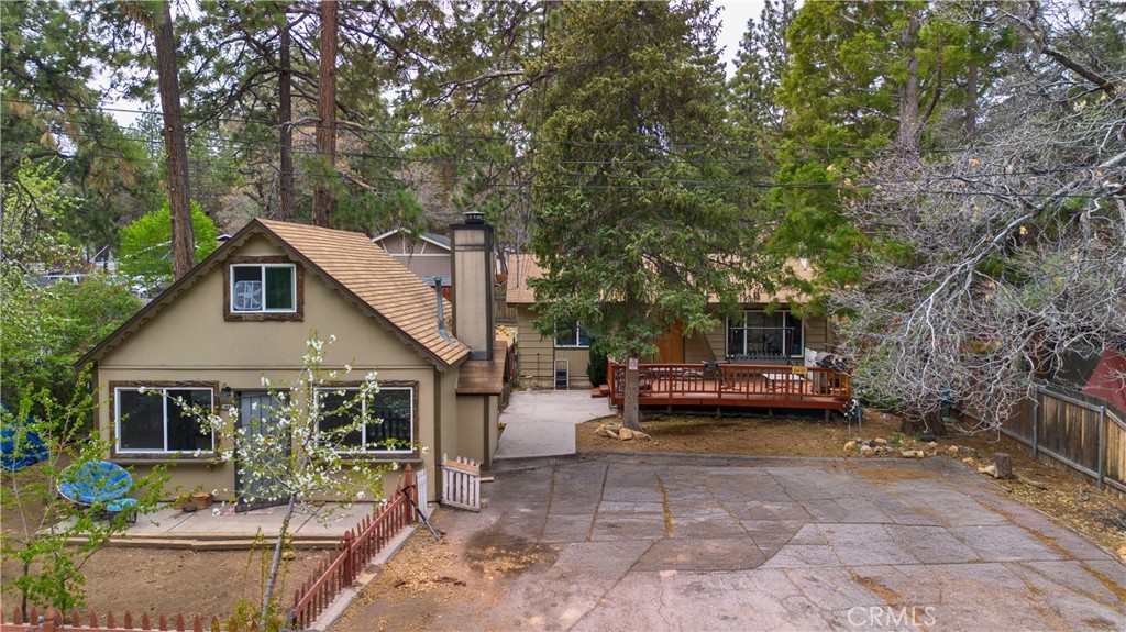 360 Maple Lane Property Photo 2