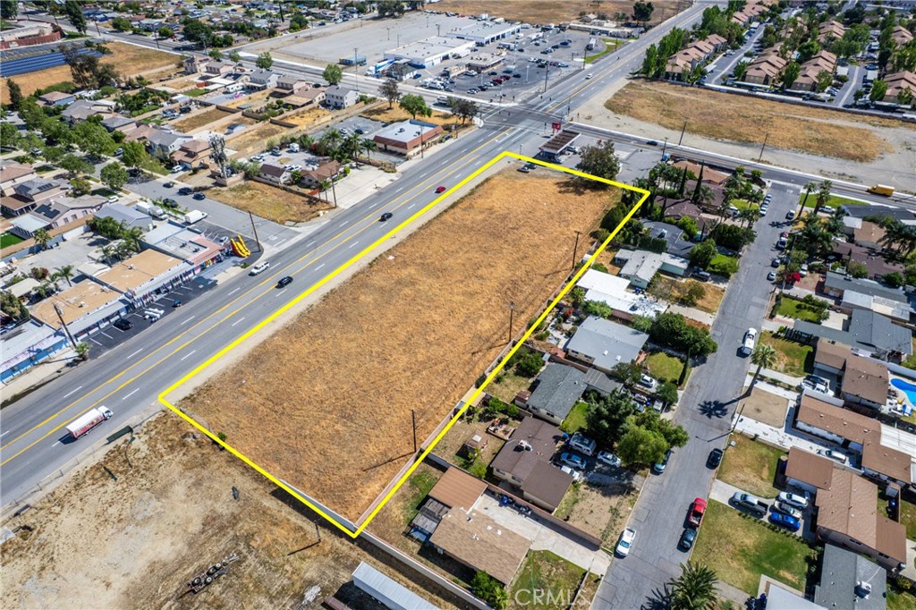 18045 Foothill Property Photo 6