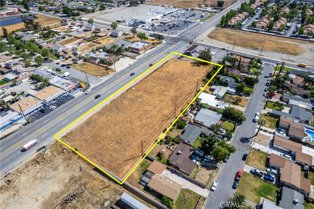 18045 Foothill Property Photo 6