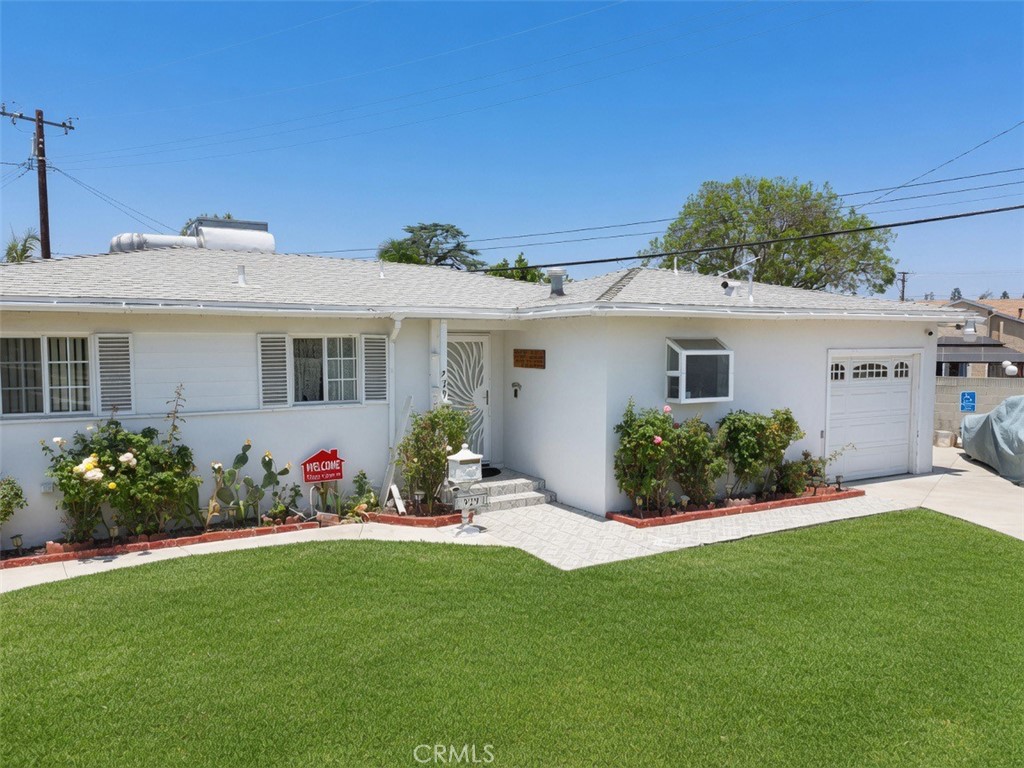 929 Russelle Dr. Property Photo 2