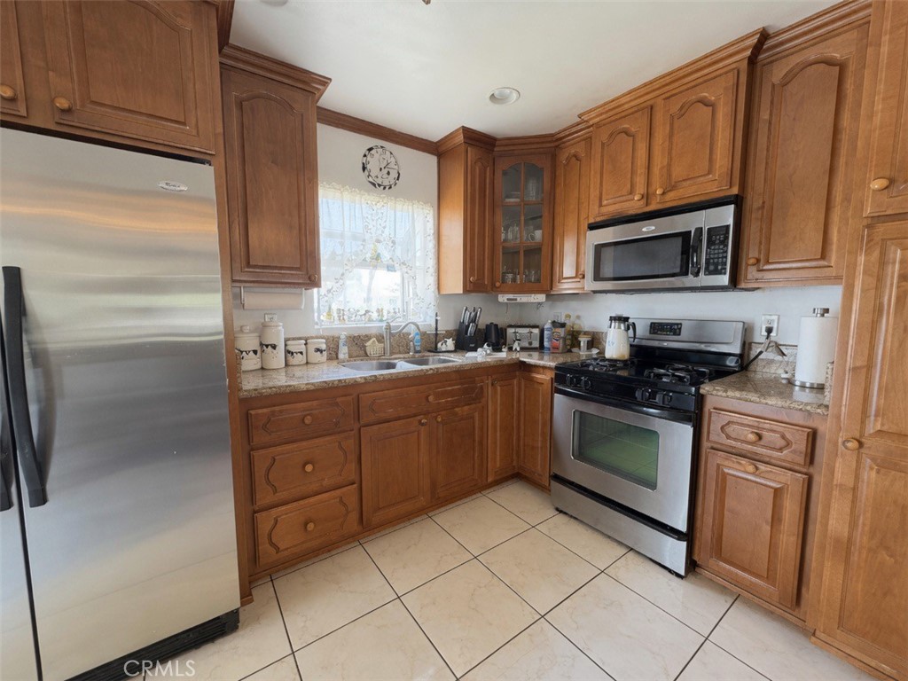 929 Russelle Dr. Property Photo 8