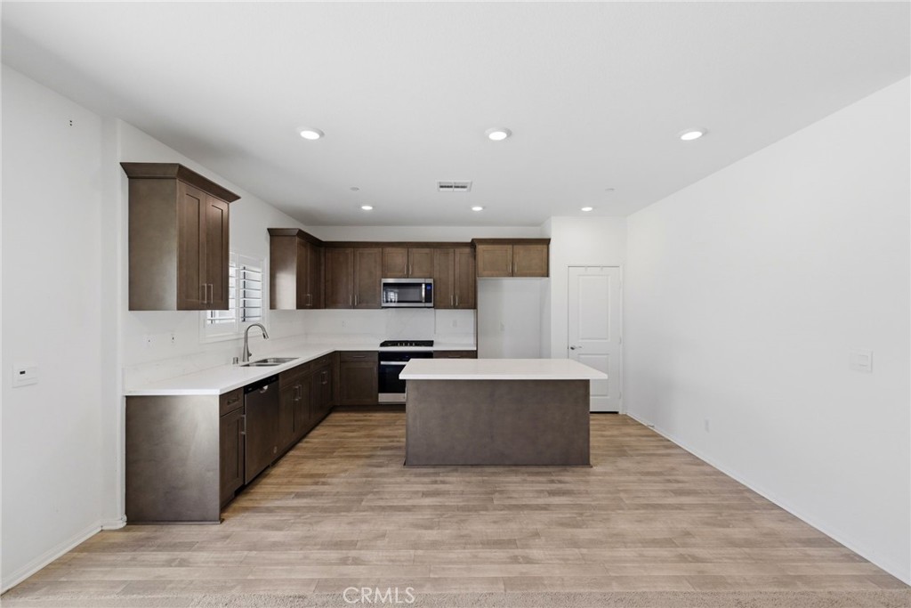 13936 Vantage Property Photo 6