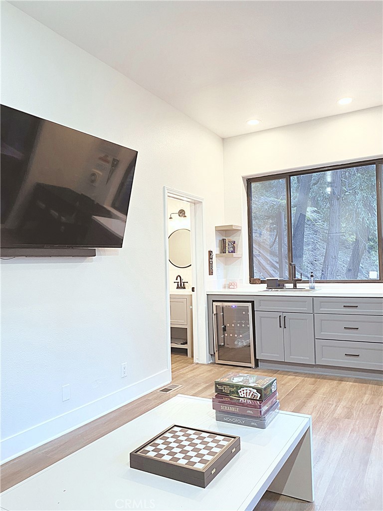 24656 Bernard Property Photo 3