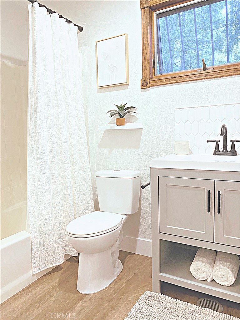 24656 Bernard Property Photo 26