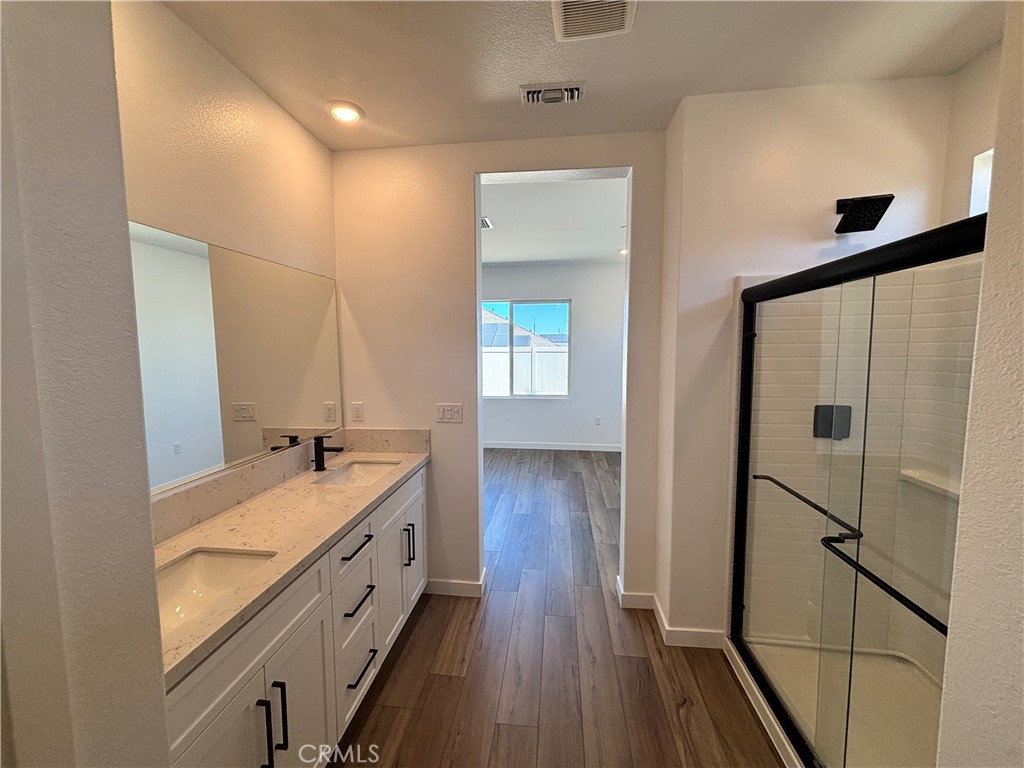 3235 E Avenue J-4 Property Photo 3