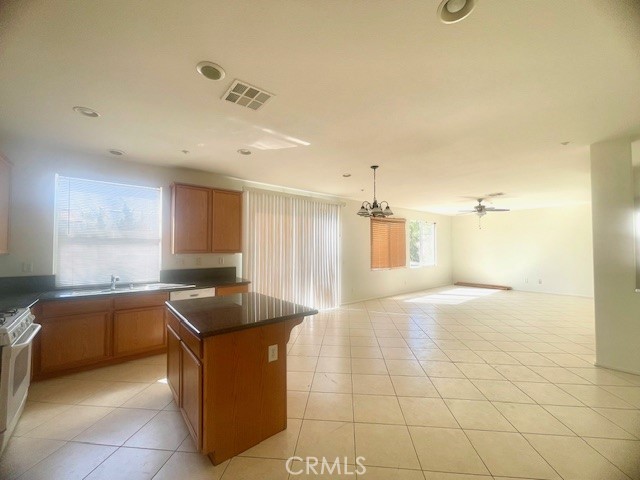 7434 Freeport Property Photo 7