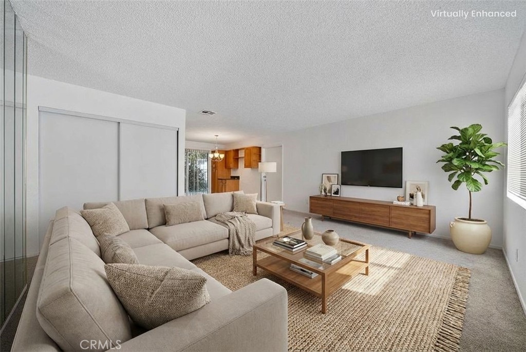 1909 N Summit Property Photo 24