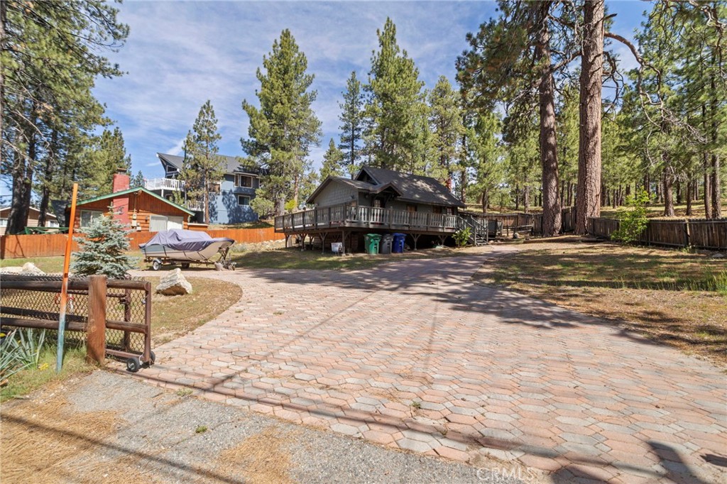459 Edgemoor Property Photo 6