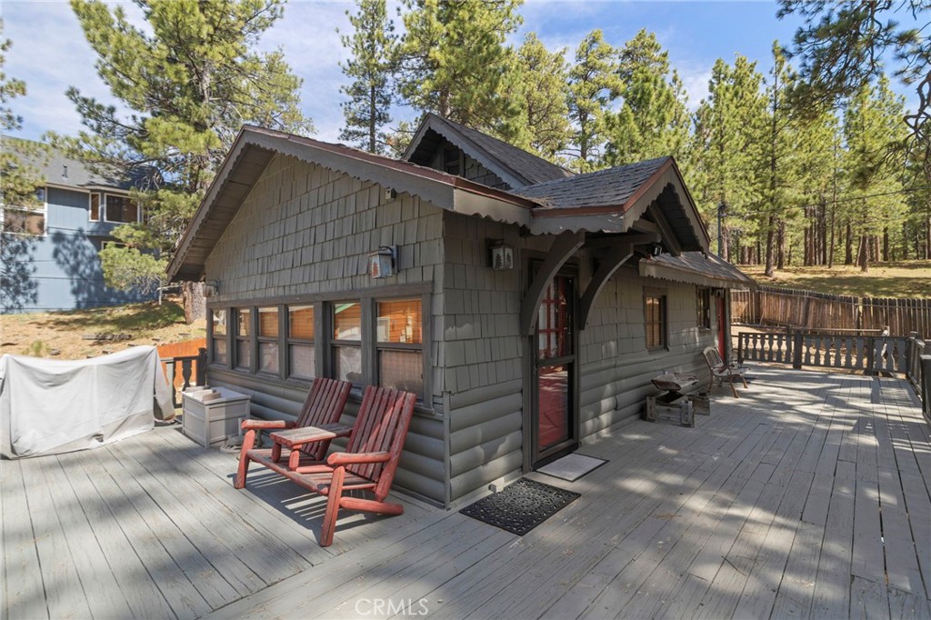 459 Edgemoor Property Photo 7