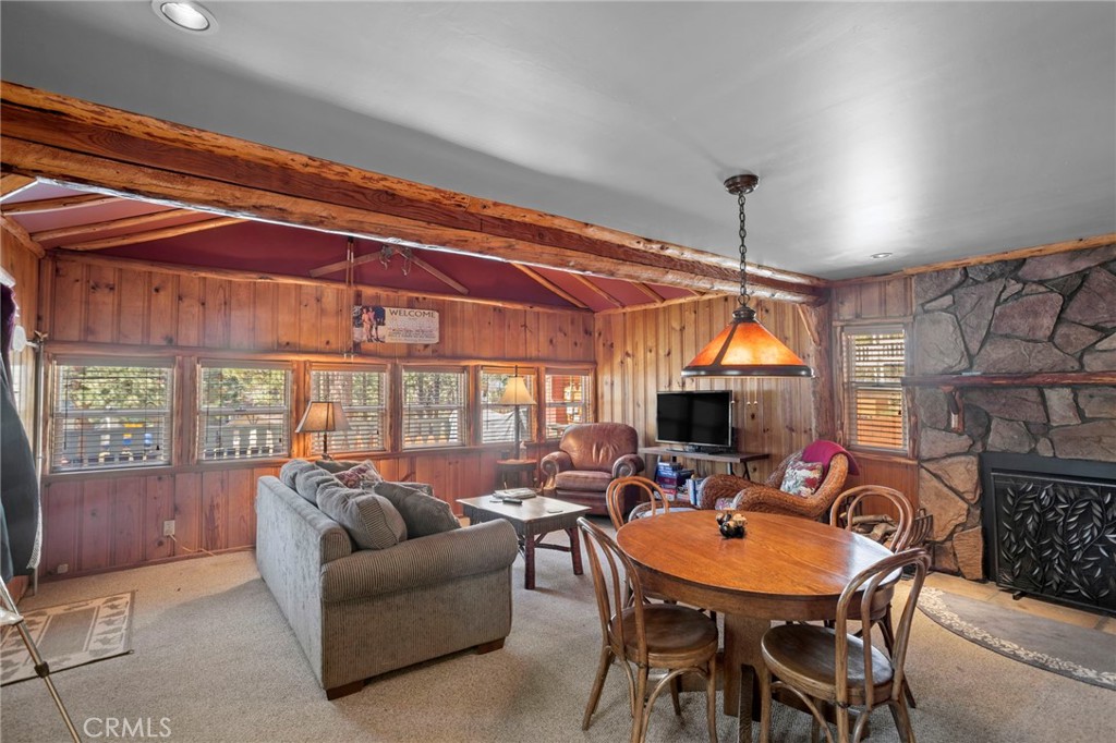 459 Edgemoor Property Photo 11