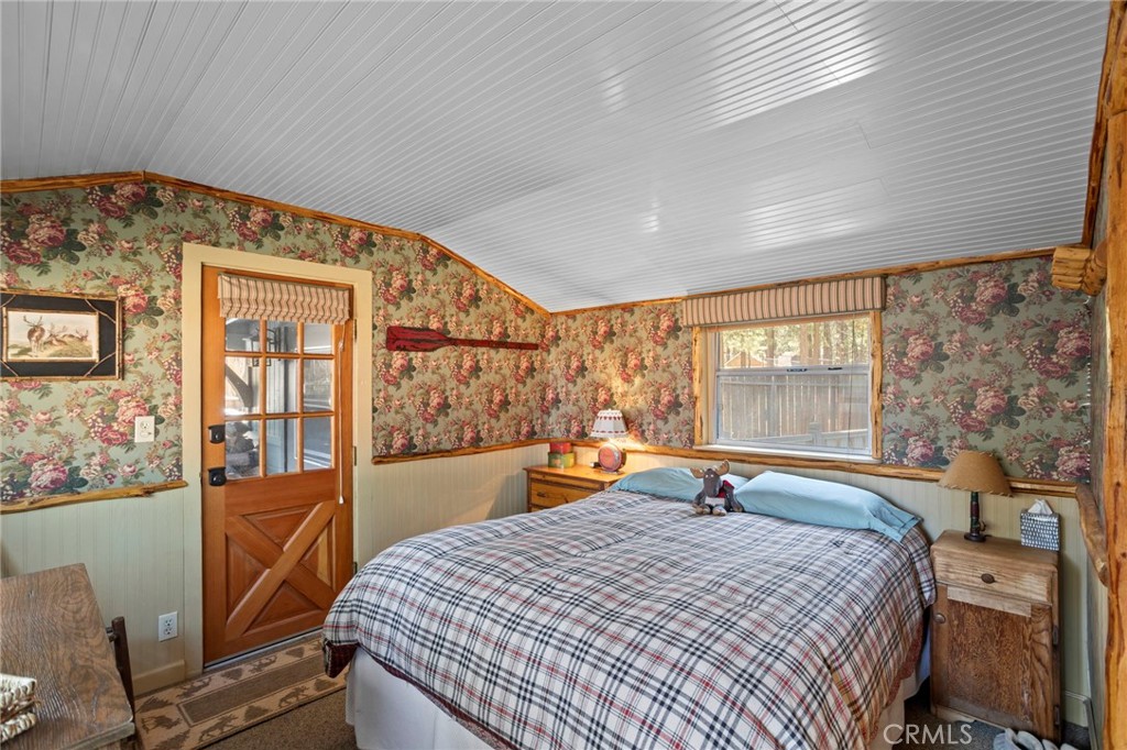 459 Edgemoor Property Photo 22
