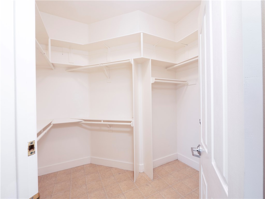 8715 Dufferin Property Photo 19