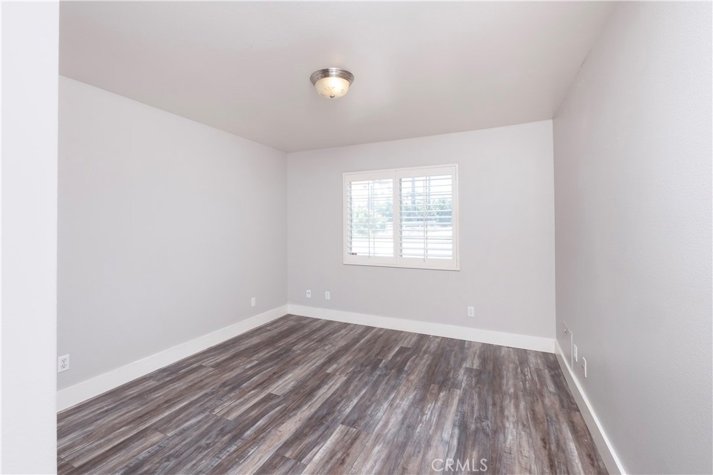 8715 Dufferin Property Photo 21