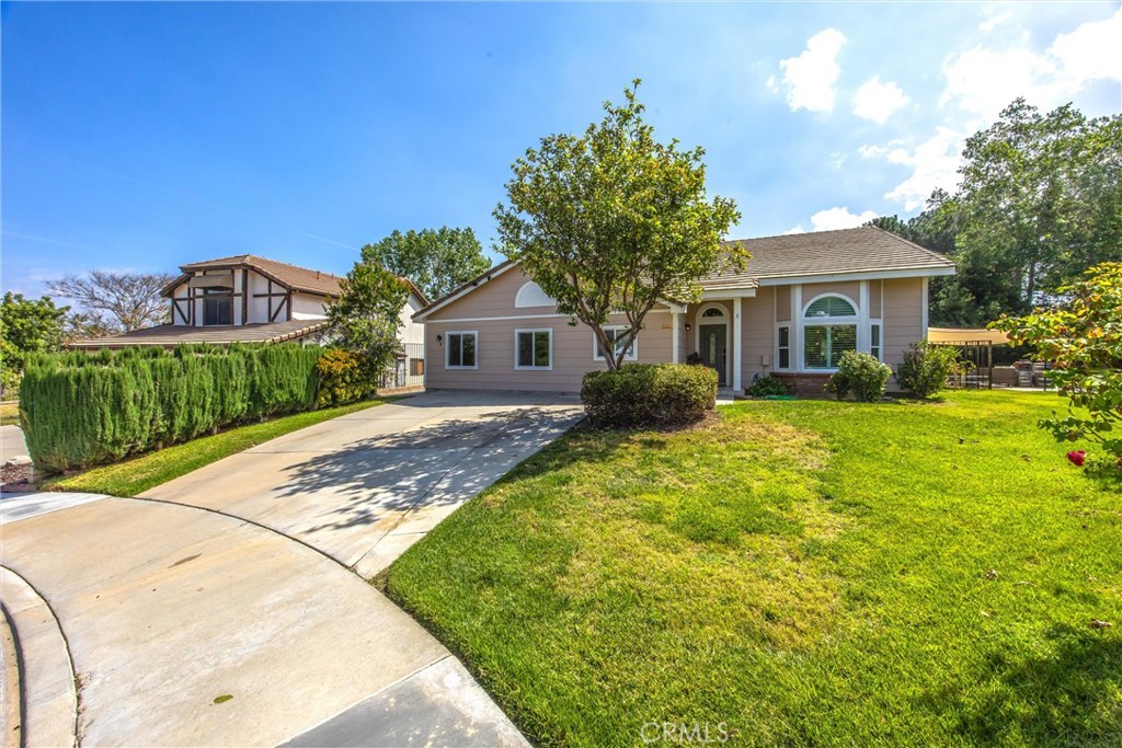 11855 Beverly Court Property Photo 4