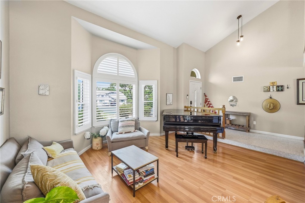 11855 Beverly Court Property Photo 11