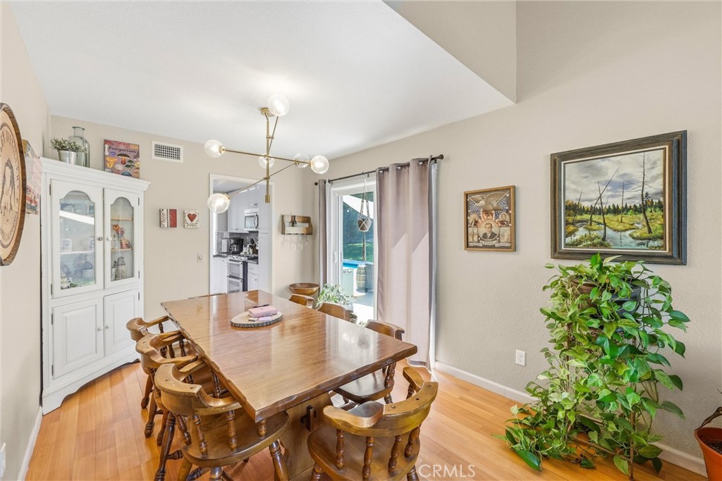 11855 Beverly Court Property Photo 12