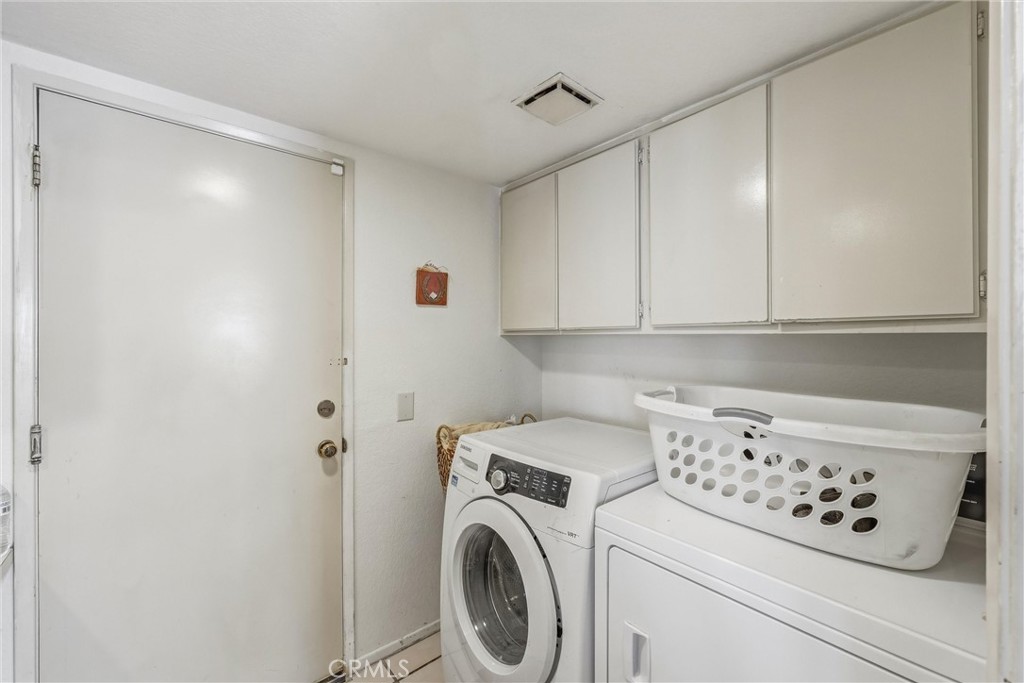 11855 Beverly Court Property Photo 27