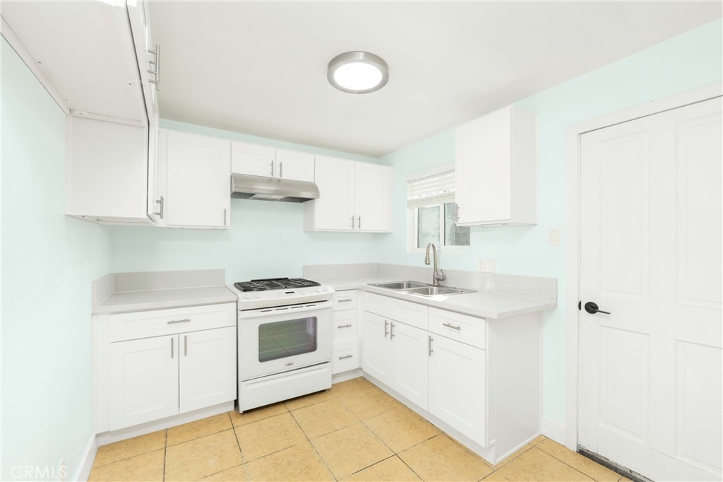 2165 Sepulveda Property Photo 5
