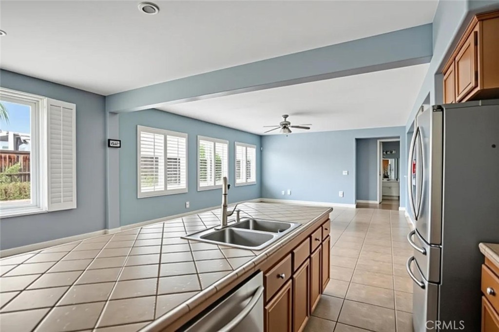 27336 Delphinium Property Photo 4