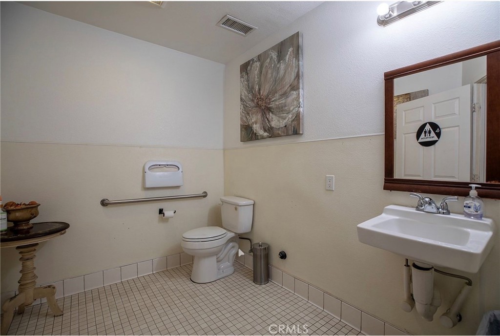 7035 7045 Palm Property Photo 7